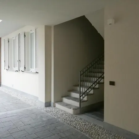 A Casa Della Tata, Como Centro *